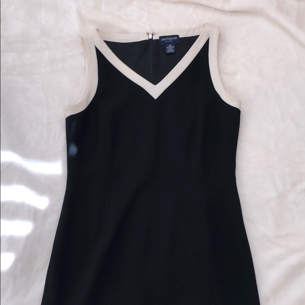 Ann Taylor black-and-white short dress